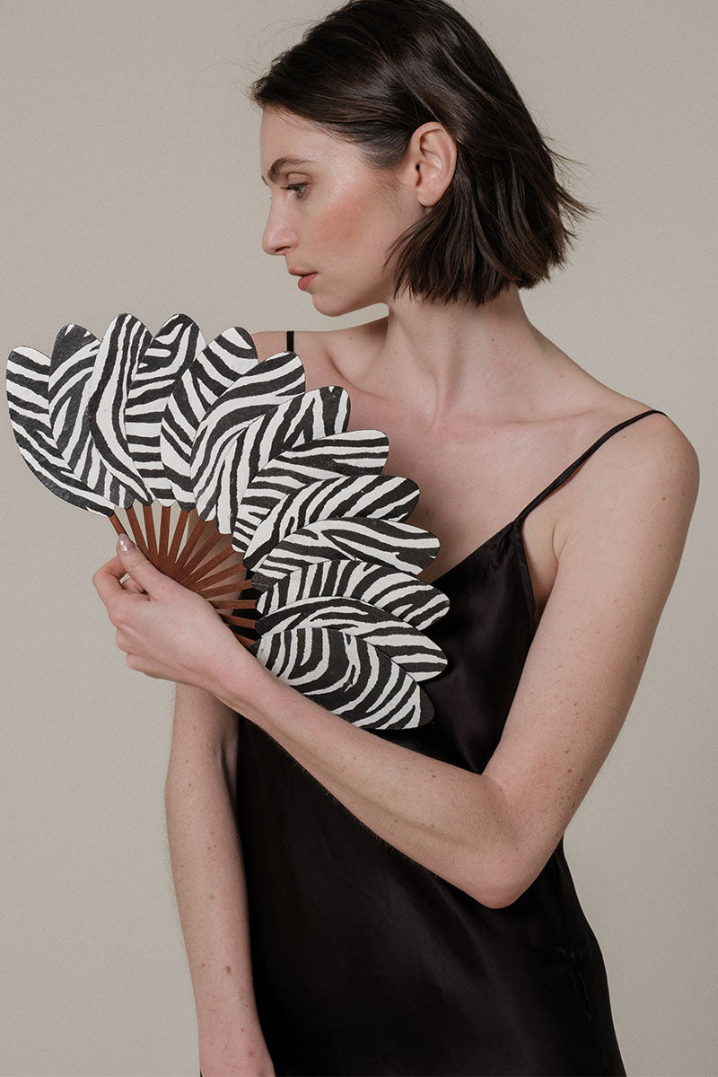 Éventail de luxe en cuir imprimé zèbre